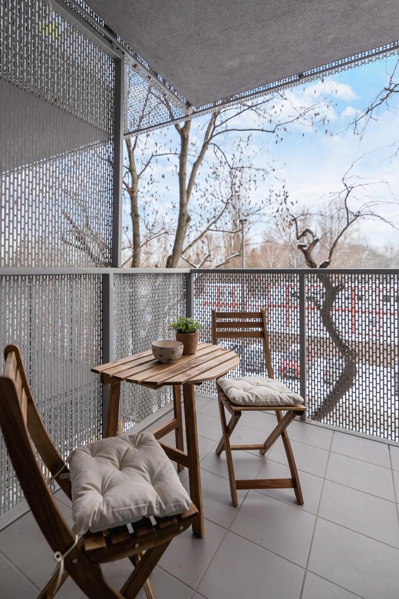 Prandoty Beautiful Apartment With Balcony Cracow By Renters Prestige Краков Экстерьер фото