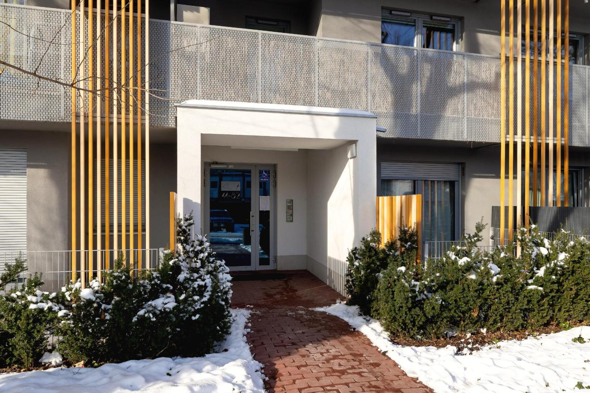 Prandoty Beautiful Apartment With Balcony Cracow By Renters Prestige Краков Экстерьер фото